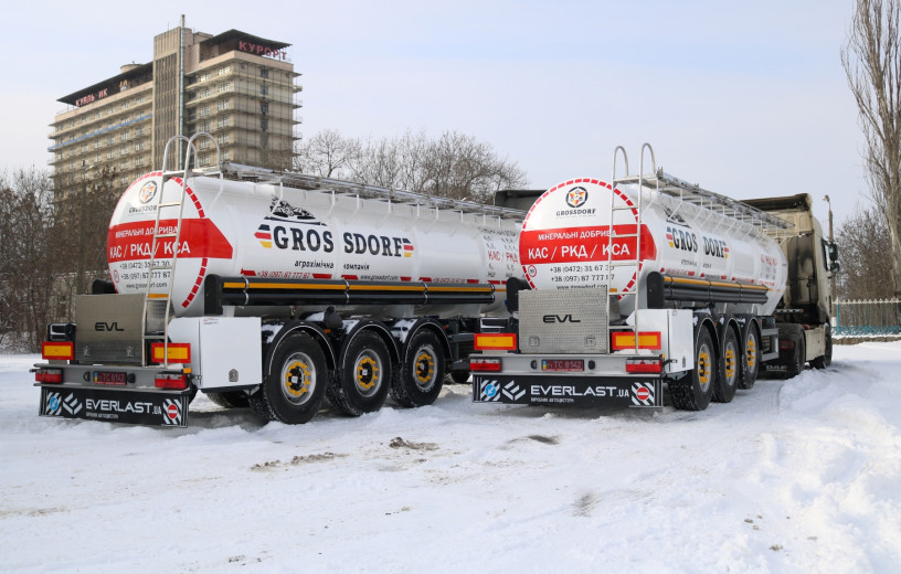 Полуприцепы для транспортировки КАС отгружены для GrossDorf
