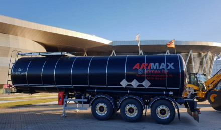 Everlast презентує свій бітумовоз на виставці "Дорожнє Будівництво 2021" в Мінську.